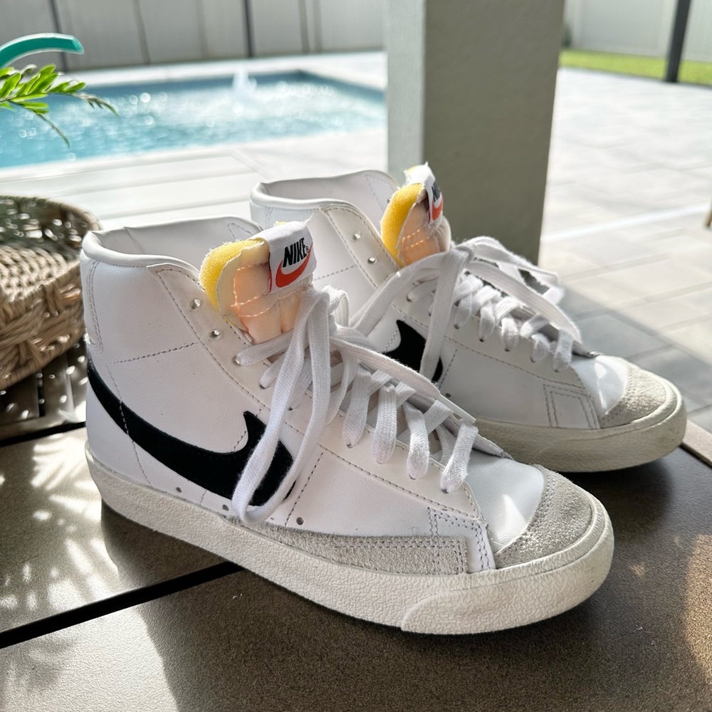 Nike Blazer Mid ‘77 Vintage Casual Shoes | Men’s 4.5 Women’s 6 Size